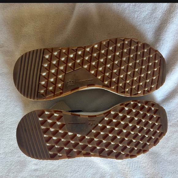 Alexander Wang x AW Run - “White” - Adidas Boost - Size 8 - Picture 7 of 7